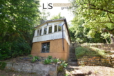 Garten mit Gartenhaus - *Unikat in S-West* Besondere Maisonette-Wohnung mit 700 m² Gartenparadies, Gartenhaus und Garage!