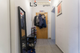 Flur - *WG-geeignet* Schönes, helles 2-Zimmer-City-Apartment in Stuttgart-Ost nahe Parkanlage Villa Berg!