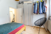 Schlafzimmer - *WG-geeignet* Schönes, helles 2-Zimmer-City-Apartment in Stuttgart-Ost nahe Parkanlage Villa Berg!