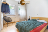 Schlafzimmer - *WG-geeignet* Schönes, helles 2-Zimmer-City-Apartment in Stuttgart-Ost nahe Parkanlage Villa Berg!