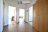 Flurbereich - Charmante 3-Zimmer-Wohnung mit Potenzial, Fernblick und Garagenoption im „Salute“ in S-Fasanenhof!