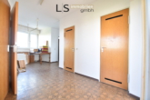 Flurbereich - Charmante 3-Zimmer-Wohnung mit Potenzial, Fernblick und Garagenoption im „Salute“ in S-Fasanenhof!