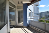 Balkon - Charmante 3-Zimmer-Wohnung mit Potenzial, Fernblick und Garagenoption im „Salute“ in S-Fasanenhof!