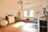 Arbeitszimmer - **Traumhaft** Renovierte Altbau-Etagenwohnung in absolut ruhiger Lage von Stuttgart-Ost!