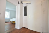 Eingangs-/Flurbereich - **Traumhaft** Renovierte Altbau-Etagenwohnung in absolut ruhiger Lage von Stuttgart-Ost!