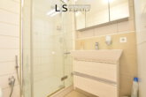 *Neuwertig* Moderne 2-Zimmer-Wohnung mit Balkon in unmittelbarer Nähe zum Cannstatter Carré! - Badezimmer