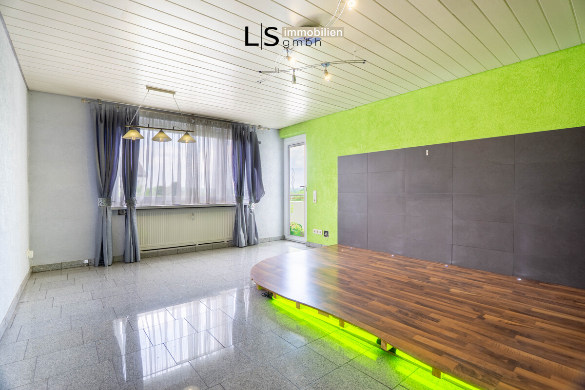 *Chance für Anpacker!* 3-Zimmer-Wohnung mit Potenzial zur Eigennutzung oder Anlage!, 72555 Metzingen, Wohnung