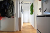 Schöne, helle 2-Zimmer-Wohnung in zentrumsnaher Lage von S-Degerloch! - Eingangs-/Flurbereich