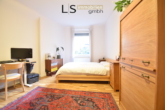 Schlafzimmer - Stilvolle Altbauwohnung mit Charme in begehrter Lage von Stuttgart-Ost!
