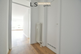 Eingangs-/Flurbereich - *S-Haigst – Atemberaubende Aussicht!* Renovierte Terrassen-Wohnung mit Panoramablick über Stuttgart!