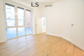 Wohnzimmer - *Kernsaniert! – Charmanter Altbau trifft Moderne* Perfekte 2,5-Zimmer-Wohnung in Toplage!
