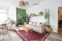 Wohn-/ Esszimmer