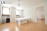 Großzügige, gepflegte 2-Zimmer-Souterrain-Wohnung in schönem Altbau! Zentral in Stuttgart West - Zimmer 2