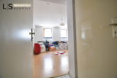 Großzügige, gepflegte 2-Zimmer-Souterrain-Wohnung in schönem Altbau! Zentral in Stuttgart West - Eingangsbereich
