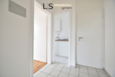 Eingangs-/Flurbereich - *Frisch renoviert* Schickes 2-Zimmer-Dachstudio mit Süd-West-Balkon im beliebten Märchenviertel!