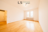Wohnzimmer - *Heusteigviertel* Sehr schöne und geräumige 4-Zimmer-Altbauwohnung mit Balkon in bester City-Lage!