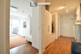 Flurbereich - *Neuwertig* Sehr schöne und helle 4-Zimmer-Wohnung mit Balkon und Tiefgarage in Oberesslingen!