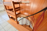 Treppe Wohnzimmer in Zimmer 1 EG - *Traumhaft* Besondere 3-Zimmer-Maisonette-Wohnung mit Balkon, Terrasse & Doppelgarage in Top-Lage!