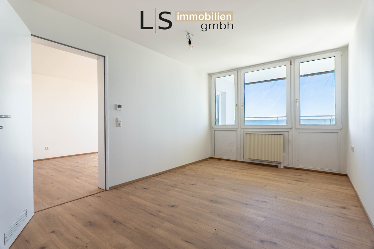 *Saniert* Attraktive 2-Zimmer-Wohnung mit Süd-Balkon & Aussicht über Korber Höhe + KFZ-Stellplatz! - Foto 1