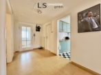 Eingangs-/Flurbereich - Sehr schöne und charmante 4-Zimmer-DG-Wohnung in absolut ruhiger Lage von Stuttgart-Ost!
