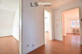 Eingangs-/Flurbereich - Wohnen mit Weitblick! Charmante 3-Zimmer-DG-Wohnung in Top-Lage! Stellplatz & Bühnenraum inklusive!