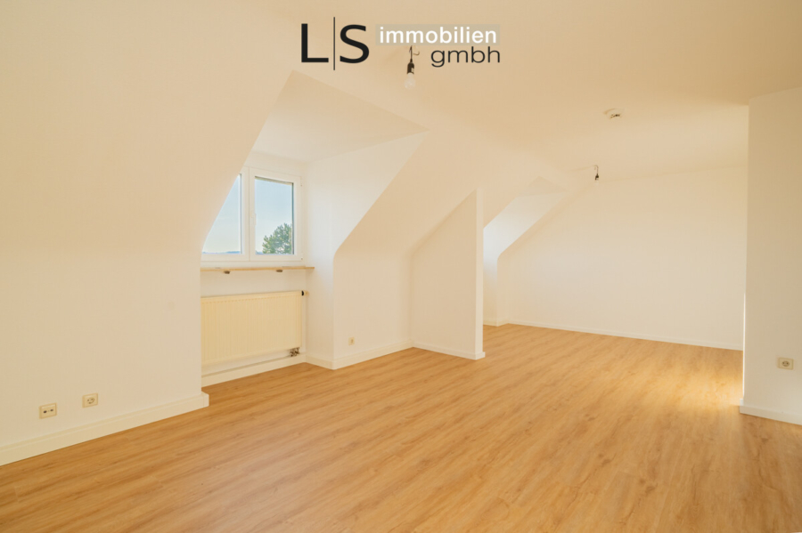 Wohnung DG | Frei