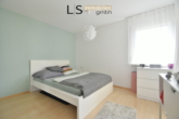 Schlafzimmer - *TRAUMHAFT* Sehr schöne und moderne 2-Zimmer-Wohnung mit Balkon und TG-Stellplatz an Einzelperson!