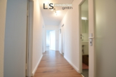 Eingangs-/Flurbereich - Weitblick inklusive: Moderne 2,5-Zimmer-Wohnung mit Balkon & Stellplatz in Stuttgart-Fasanenhof!