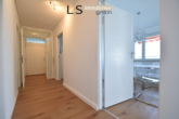 Eingangs-/Flurbereich - Weitblick inklusive: Moderne 2,5-Zimmer-Wohnung mit Balkon & Stellplatz in Stuttgart-Fasanenhof!
