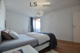 Schlafzimmer - Weitblick inklusive: Moderne 2,5-Zimmer-Wohnung mit Balkon & Stellplatz in Stuttgart-Fasanenhof!