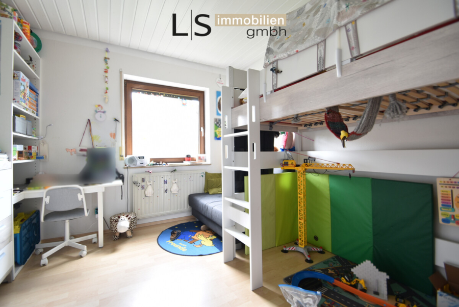 Zimmer 3 | Wohnung DG