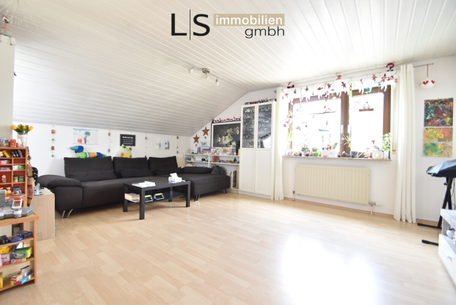 Wohnbereich | Wohnung DG