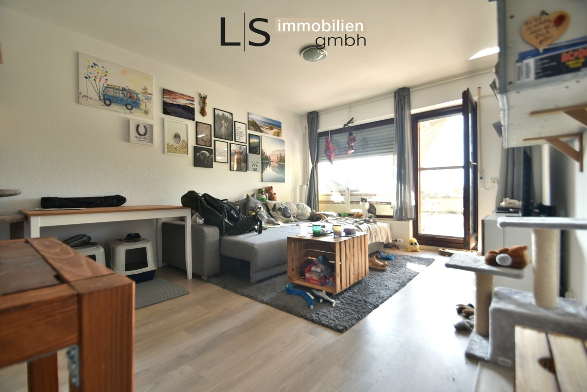 XXL-Terrasse! Charmante 2-Zimmer-Wohnung mit großer Terrasse in Zentrumsnähe von Leonberg!, 71229 Leonberg, Terrassenwohnung