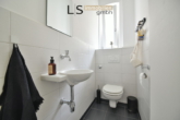Separates WC - *Altbau* Charmante 3-Zimmer-Etagenwohnung mitten im Stuttgarter-Westen!