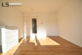 Wohn-/Schlafbereich - **Studenten & junge Berufstätige aufgepasst** Schönes, helles 1-Zimmer-Apartment in S-Ost!