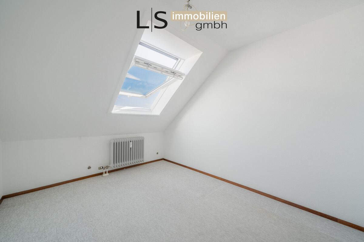 Kinderzimmer / Büro