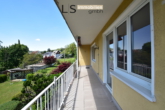 Balkon - Wohntraum mit Potenzial: 4,5-Zimmer-Etagenwohnung mit 2 Balkonen, Garage & Garten in Oberesslingen!