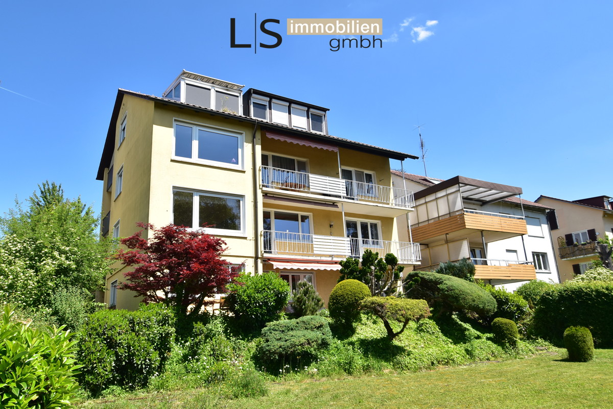 Wohntraum mit Potenzial: 4,5-Zimmer-Etagenwohnung mit 2 Balkonen, Garage & Garten in Oberesslingen!, 73730 Esslingen am Neckar / Oberesslingen, Etagenwohnung