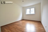 *Neuwertig* Sehr schöne und helle 4-Zimmer-Wohnung mit Balkon und Tiefgarage in Oberesslingen! - Kinderzimmer