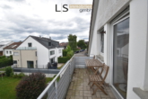DG rechts | Balkon - Top-Investment in Stuttgart: Vermietetes MFH mit 6 Wohnungen, 5 Garagen und ausbaufähiger Einheit!