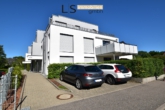 Außenansicht - Exklusive 3,5-Zimmer-Wohnung mit XXL-Terrasse, hochwertiger EBK & 2 Kfz-Stellplätzen in guter Lage!