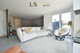 Wohnbereich - Exklusive 3,5-Zimmer-Wohnung mit XXL-Terrasse, hochwertiger EBK & 2 Kfz-Stellplätzen in guter Lage!