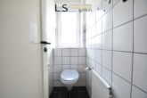 Separates WC - Geräumige und helle 3-Zimmer-Wohnung in ruhiger Wohnlage von S-Untertürkheim mit Balkon!